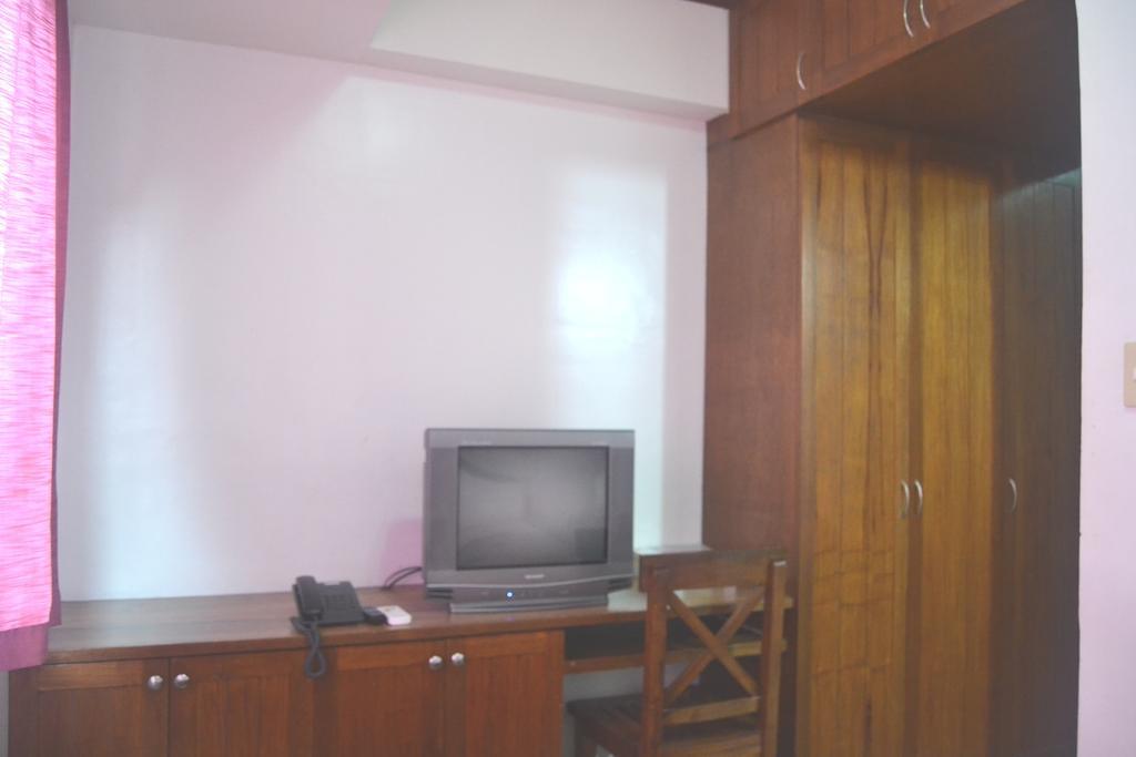 Isabelle Royale Paranaque Paranaque City Extérieur photo