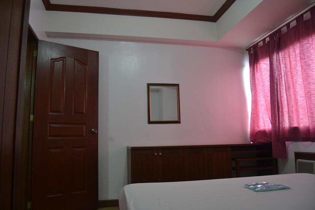Isabelle Royale Paranaque Paranaque City Extérieur photo