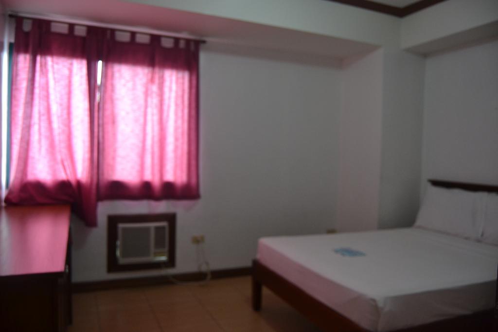 Isabelle Royale Paranaque Paranaque City Extérieur photo