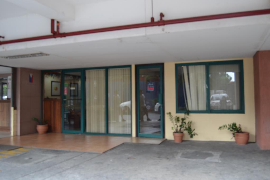 Isabelle Royale Paranaque Paranaque City Extérieur photo