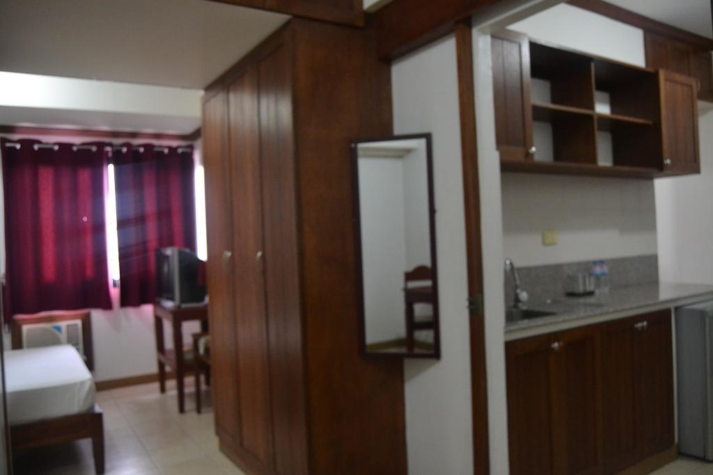 Isabelle Royale Paranaque Paranaque City Extérieur photo
