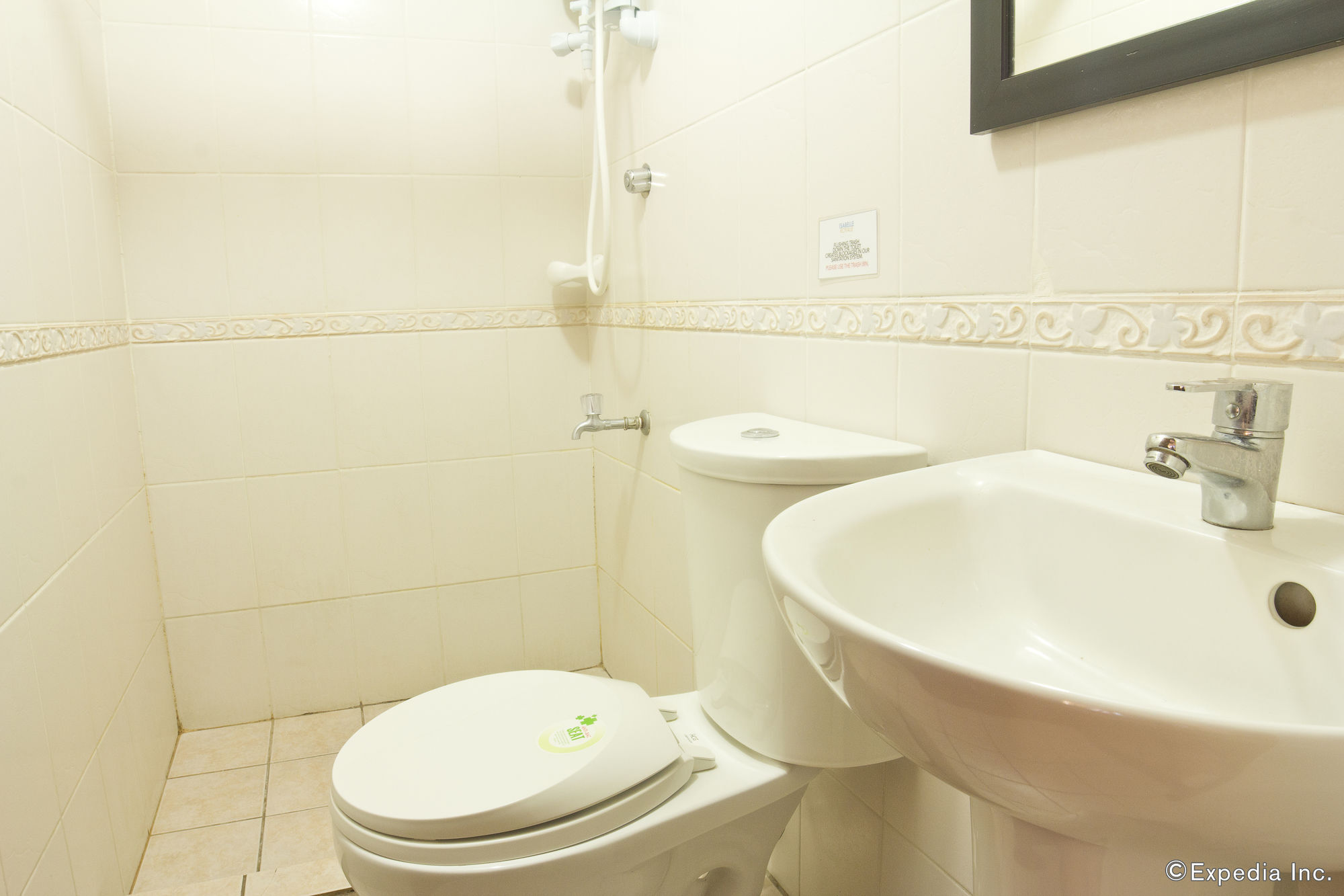 Isabelle Royale Paranaque Paranaque City Extérieur photo